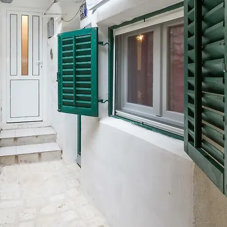 Varos Apartmán